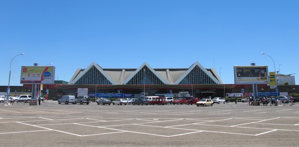 Chuyển phát nhanh hàng hóa Việt Nam đến sân bay Antananarivo Airport - Madagascar