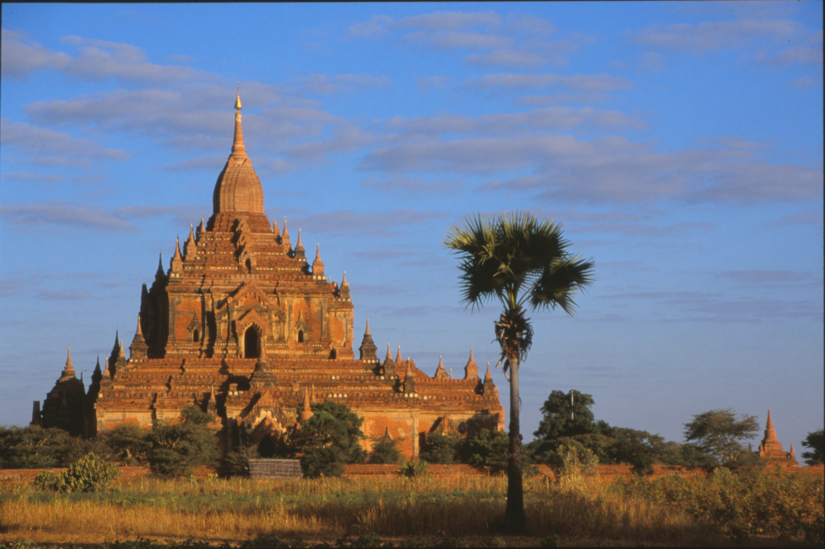 Dịch vụ chuyển phát nhanh tài liệu, bưu phẩm từ Hà Nội đi Myanmar-vùng Mandalay