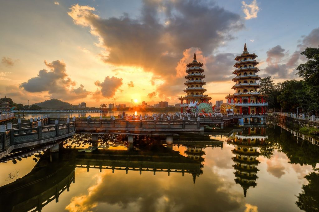 Dịch vụ chuyển phát nhanh chứng từ, bưu phẩm từ Hà Nội đi Cao Hùng - Đài Loan