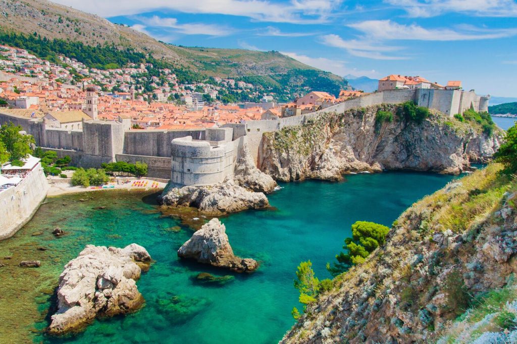 Chuyển phát nhanh đi Croatia giá rẻ