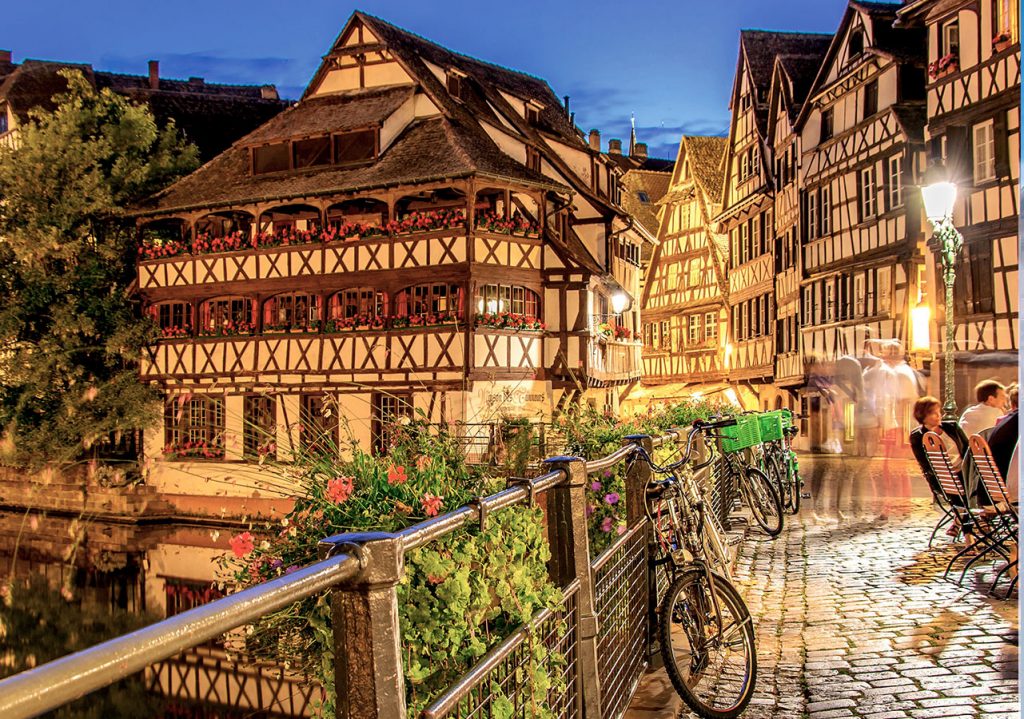 Chuyển phát nhanh từ Hà Nôi đi Strasbourg giá rẻ, chuyên nghiệp
